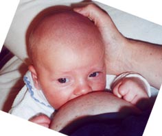 Jules tète fin juin 2000
